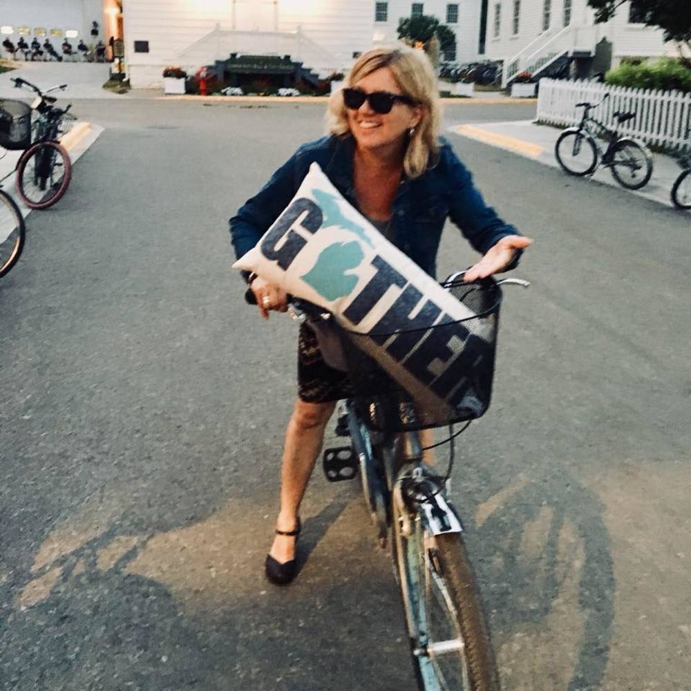 Meet your Posher, Paula